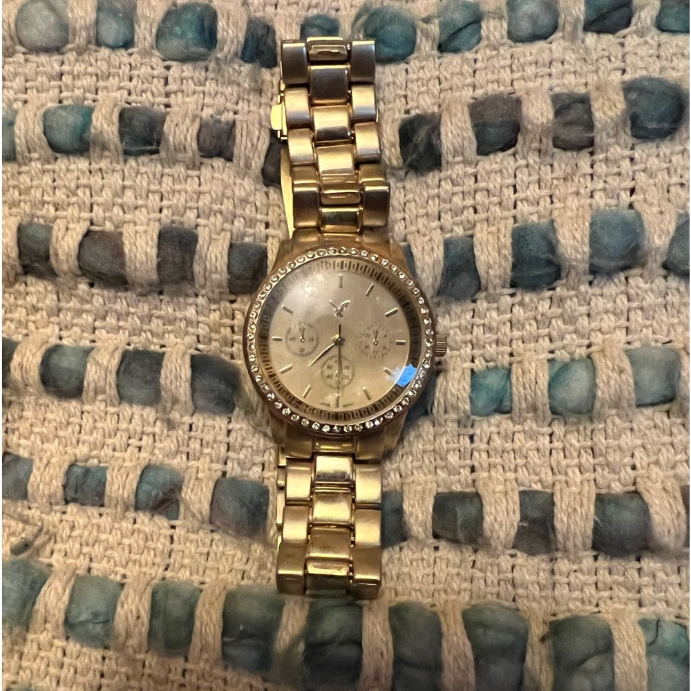 American Eagle Snap Gold Watch